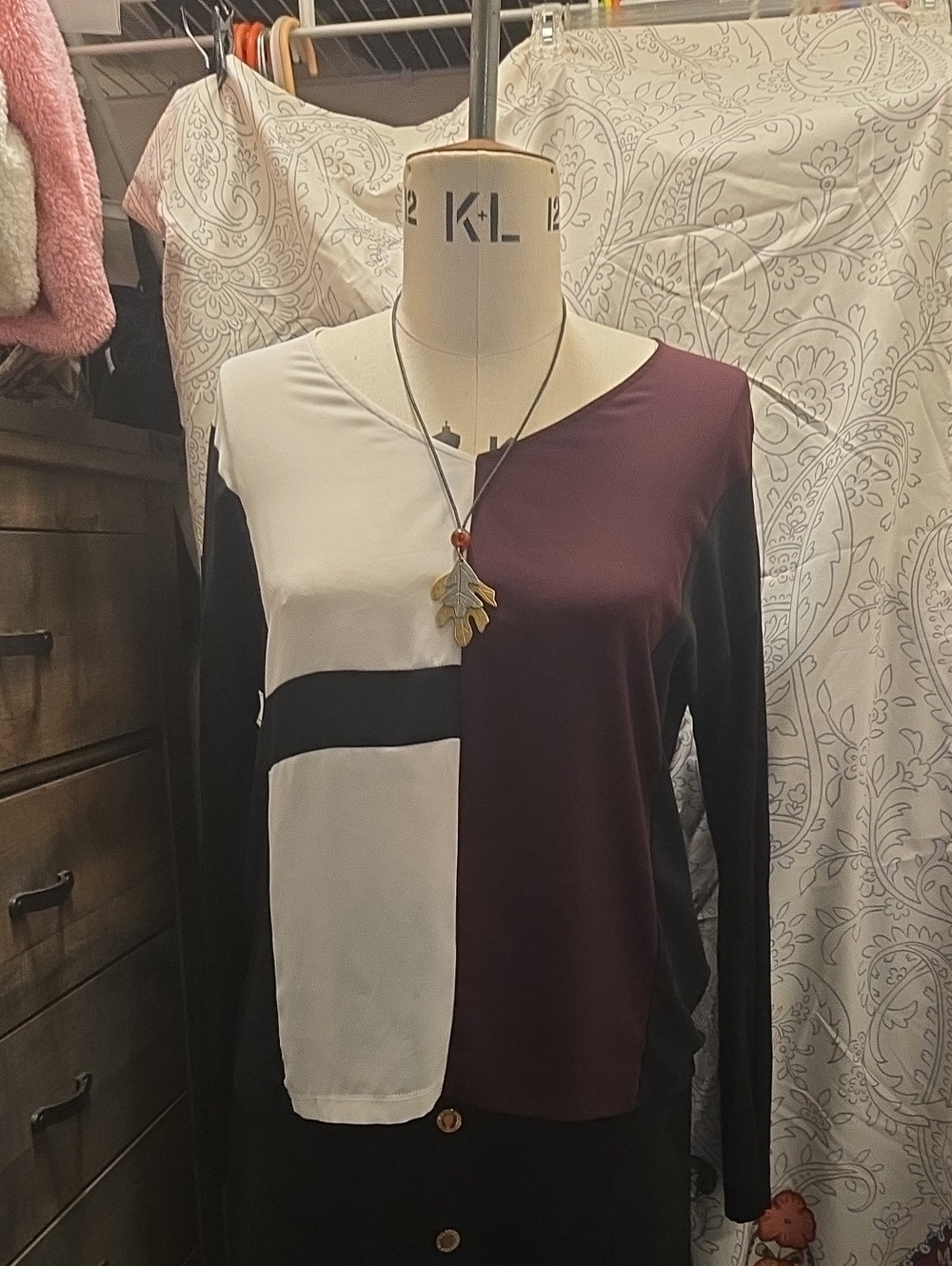 Buffalo David Bitton Burgundy, Black & White Colorblock Long-Sleeve V-Neck Top